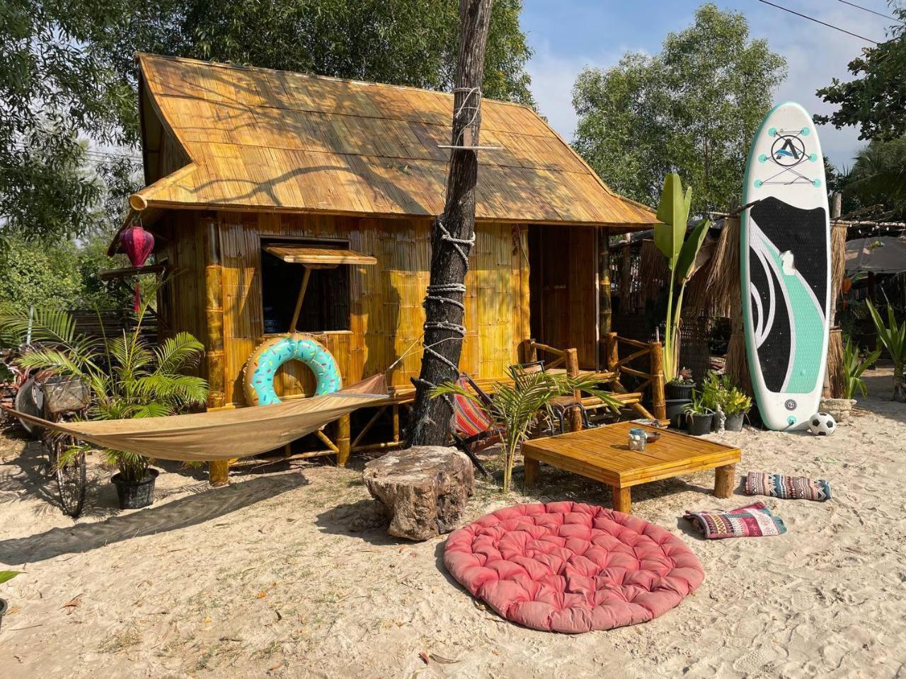 Young Wild And Free Koh Kong Exterior photo
